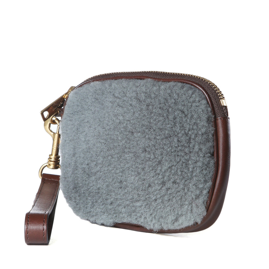 WRISTLET CLUTCH